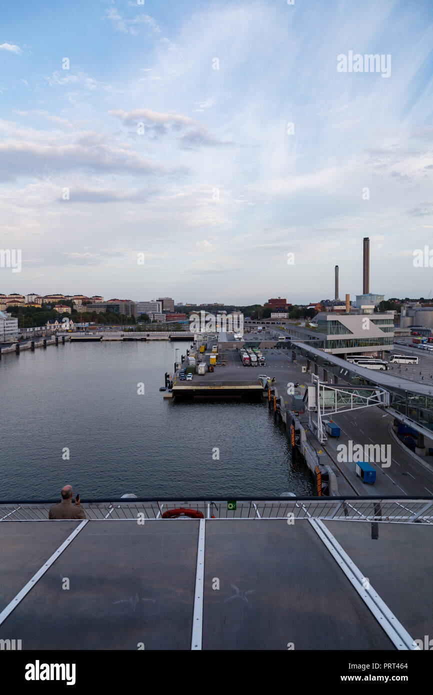 08.09.2018 Redazione Stoccolma Svezia. Traghetto per auto Baltic Princess arrivando presto al mattino al porto a Värtan dove Silja Line e Tallink hanno il Foto Stock