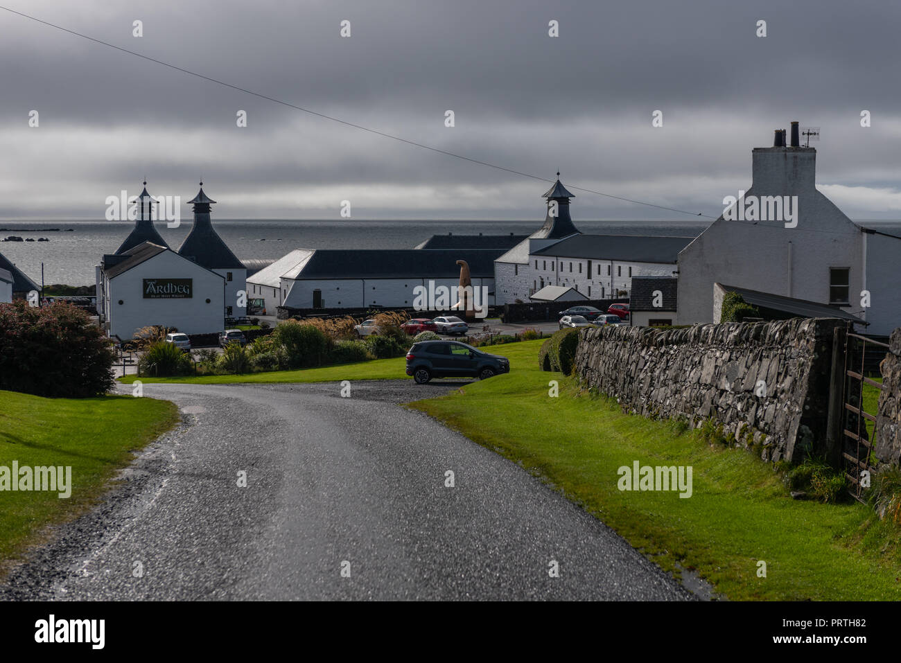 La Distilleria Ardbeg sull'isola di Islay Scozia Scotland Foto Stock