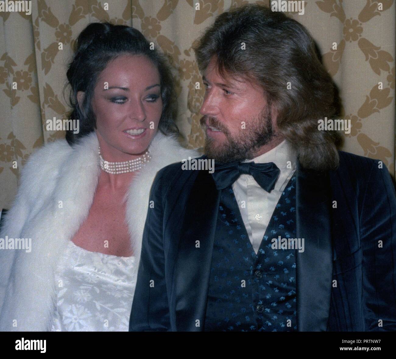 Barry Gibb e moglie Foto non datata da John Barrett/il PHOTOlink Foto Stock