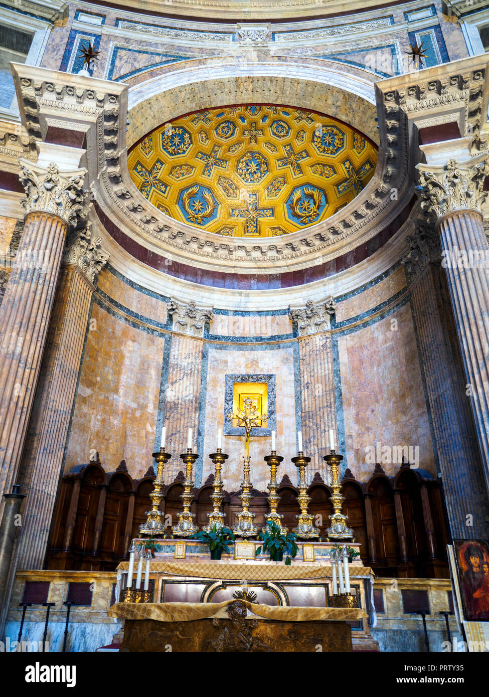 Vista interna del Pantheon - Roma, Italia Foto Stock