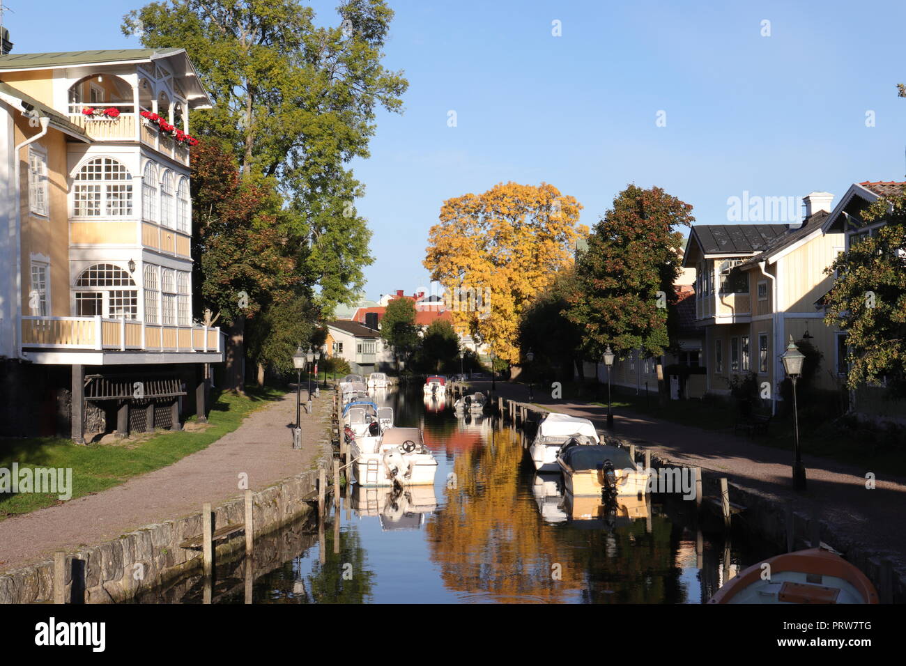 Gite in barca nelle zone costiere Trosa centro città sulla costa est, a sud di Stoccolma, Svezia. Una popolare località turistica e di film in posizione. Foto Stock