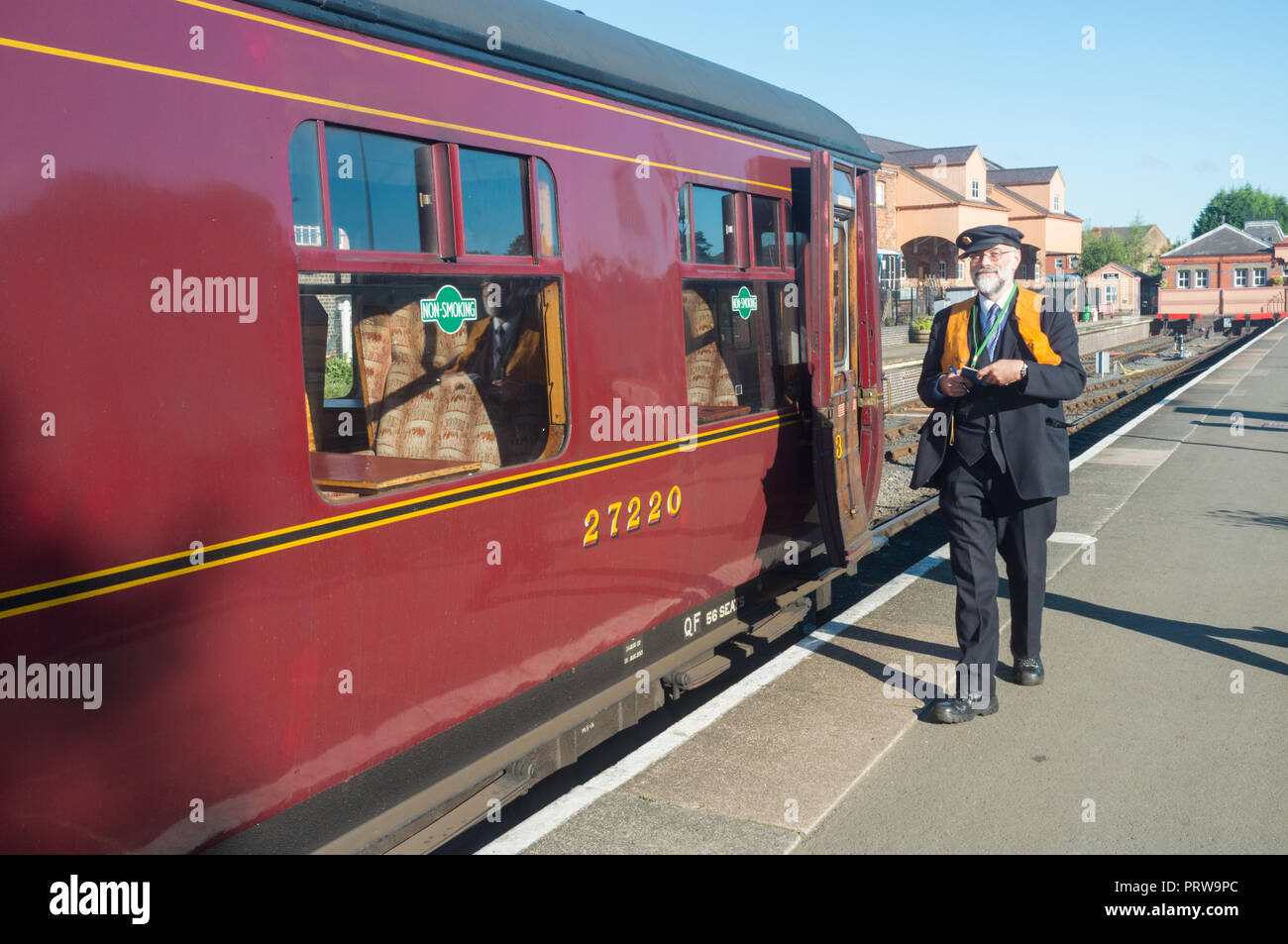 Il vecchio treno di trasporto sulla Severn Valley Railway, Shropshire, Regno Unito Foto Stock