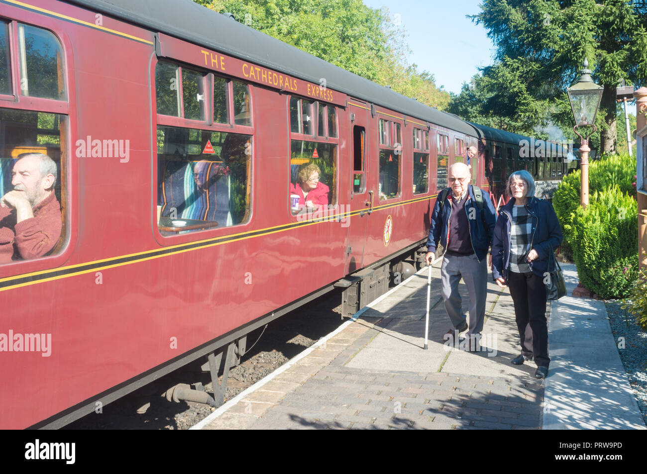 Il vecchio treno di trasporto sulla Severn Valley Railway, Shropshire, Regno Unito Foto Stock