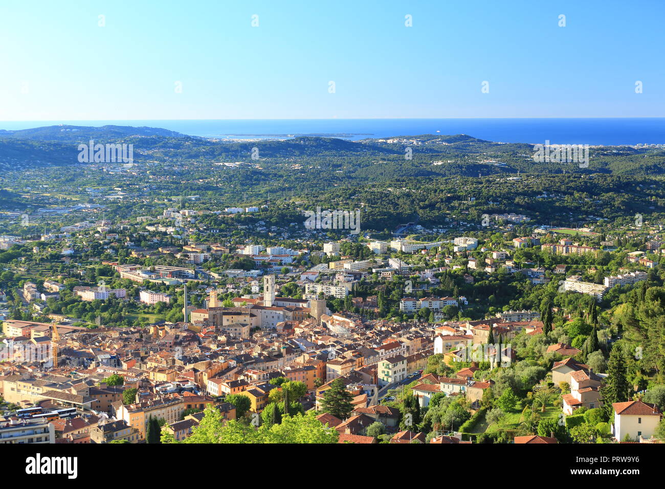 Vista superiore al di sopra di Grasse, Prealpes d'Azur, 06, Alpes-Maritimes, Cote d'azur, PACA, Foto Stock