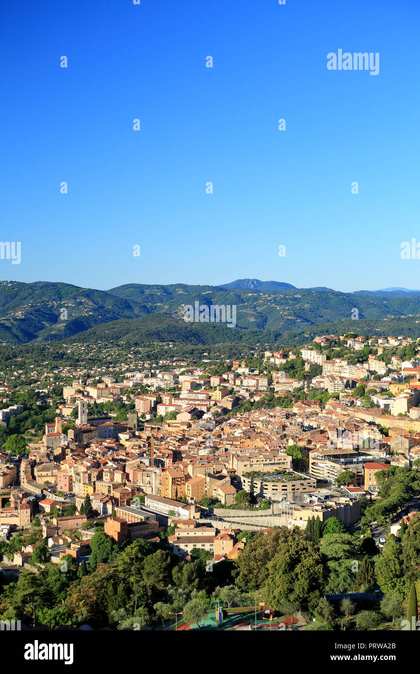 Vista superiore al di sopra di Grasse, Prealpes d'Azur, 06, Alpes-Maritimes, Cote d'azur, PACA, Foto Stock