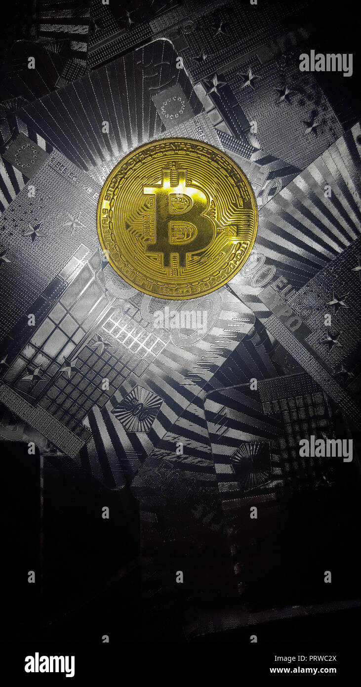 Bitcoin. Bit fisico moneta. Valuta digitale. Cryptocurrency. Medaglia d'oro con simbolo bitcoin. Stock illustrazione vettoriale. Foto Stock
