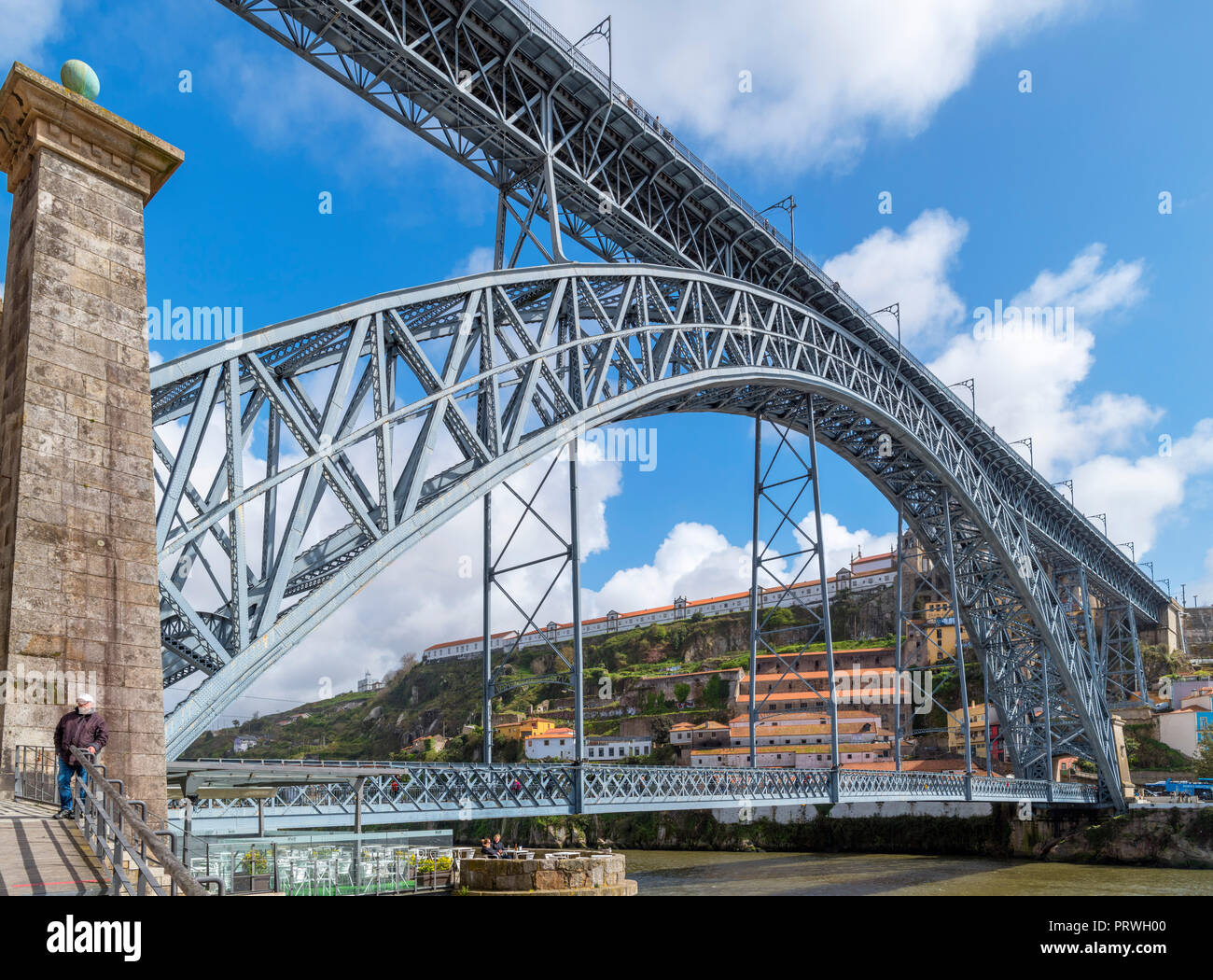 Dom Luis I Bridge ( Ponte Dom Luis I ) sul fiume Douro, Porto, Portogallo Foto Stock
