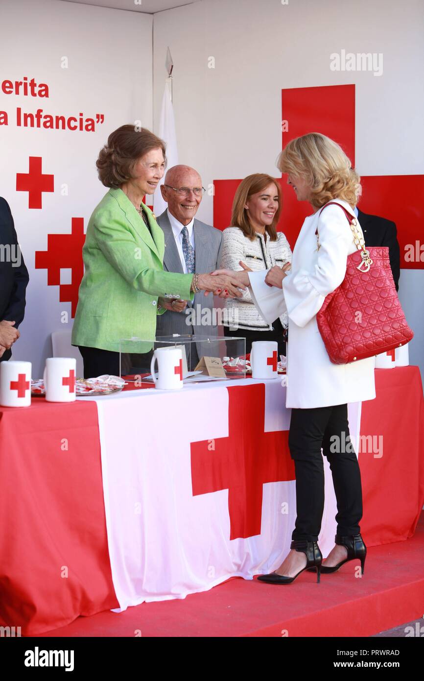 Regina spagnola emerito Sofia durante il giorno della Croce Rossa / Banderita a Madrid il giovedì, 04 ottobre 2018 Foto Stock