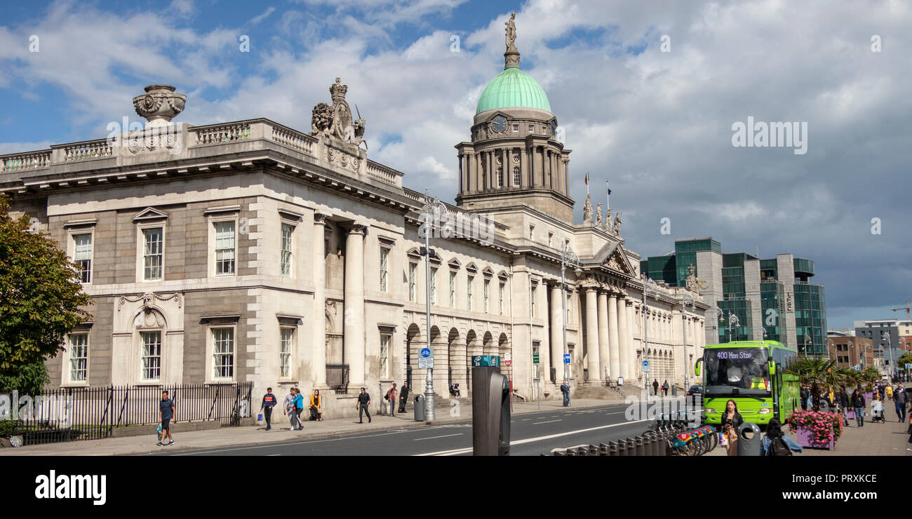 Il Custom House, Nord Dock, Dublino 1, Irlanda, Europa. Foto Stock