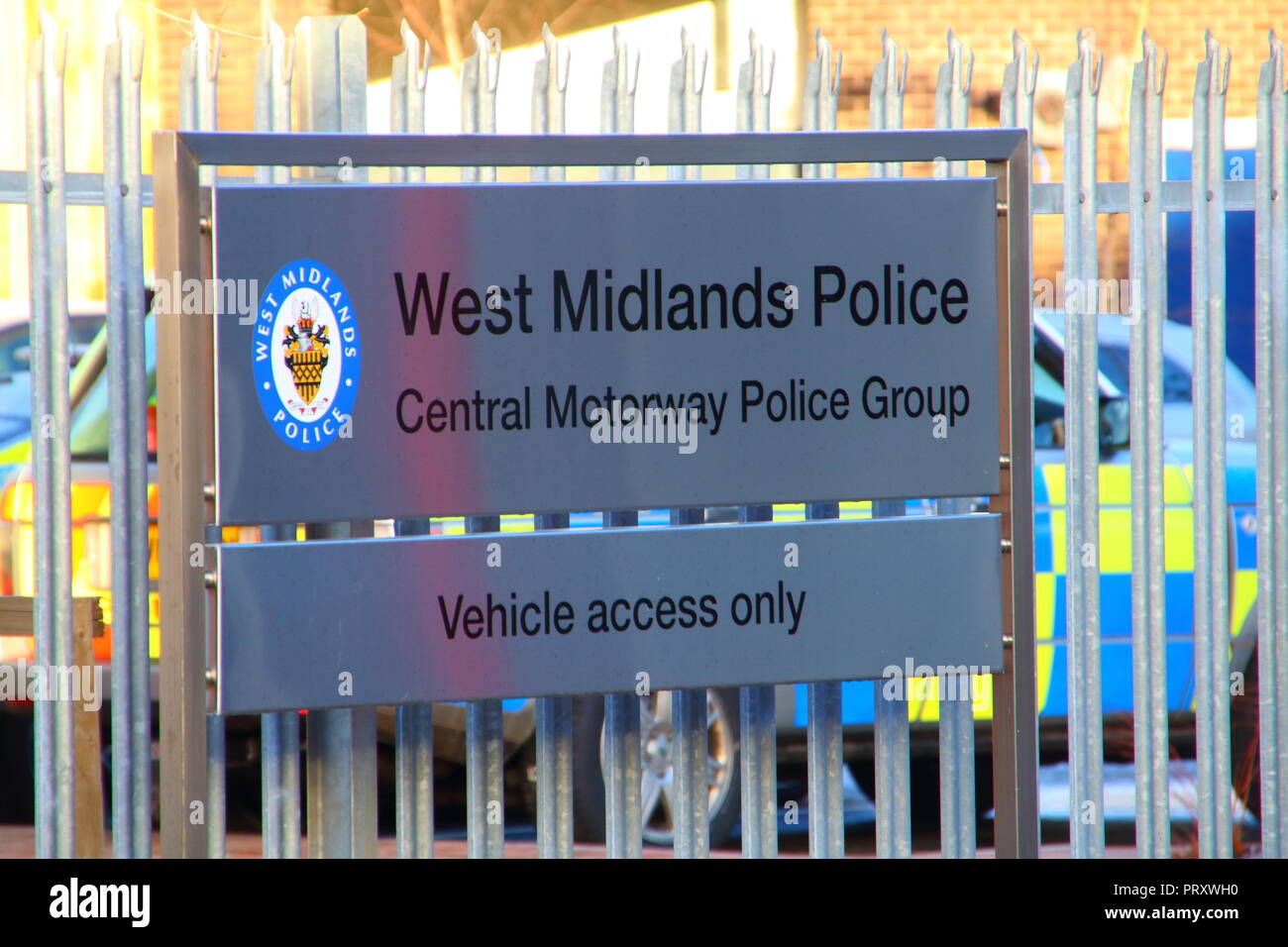 Il segno esterno Perry Barr stazione di polizia di Birmingham. Foto Stock