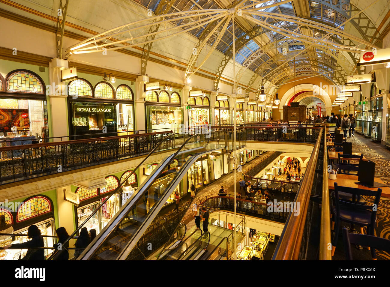 Sydney, il Queen Victoria Building è un centro commerciale nel cuore di sydney con molti negozi boutique. Foto Stock