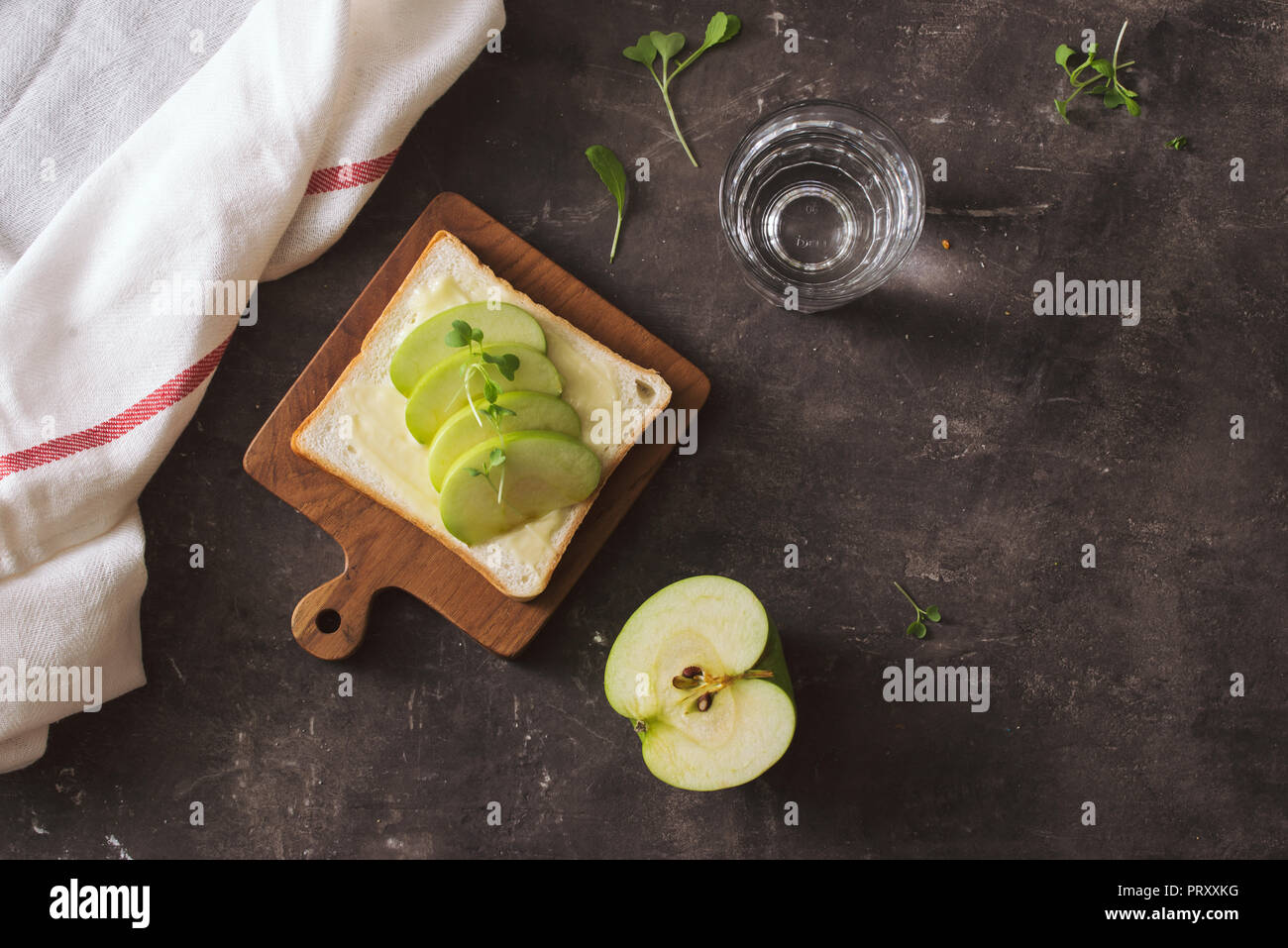 Cibo sano per la dieta come il pane di frutta e verdura Foto Stock