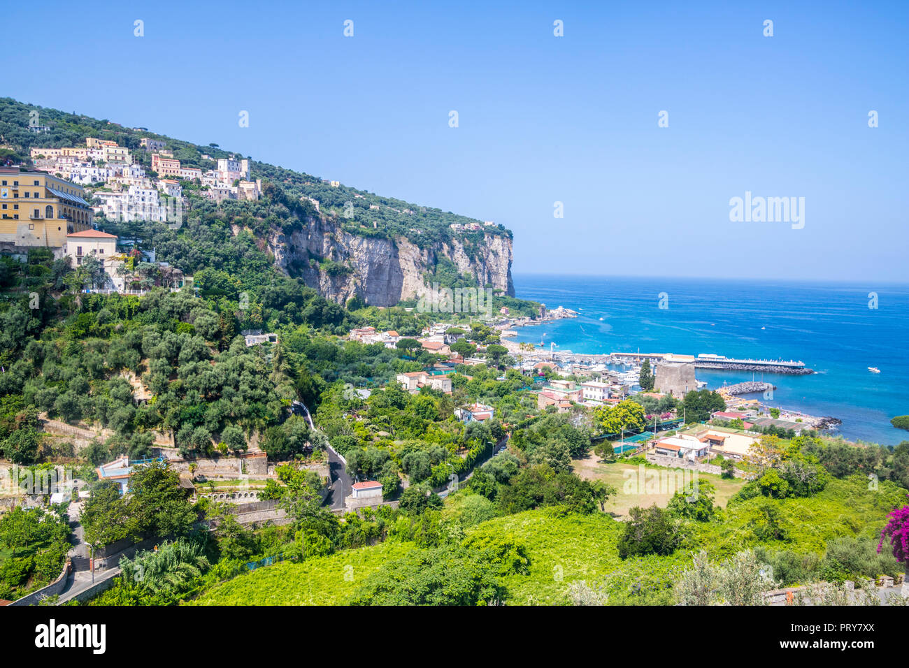 Costiera Amalfitana a Vico Equense, Sorrento Napoli Italia, holday vacanza vita migliore concetto, Viaggi turismo Europa Foto Stock