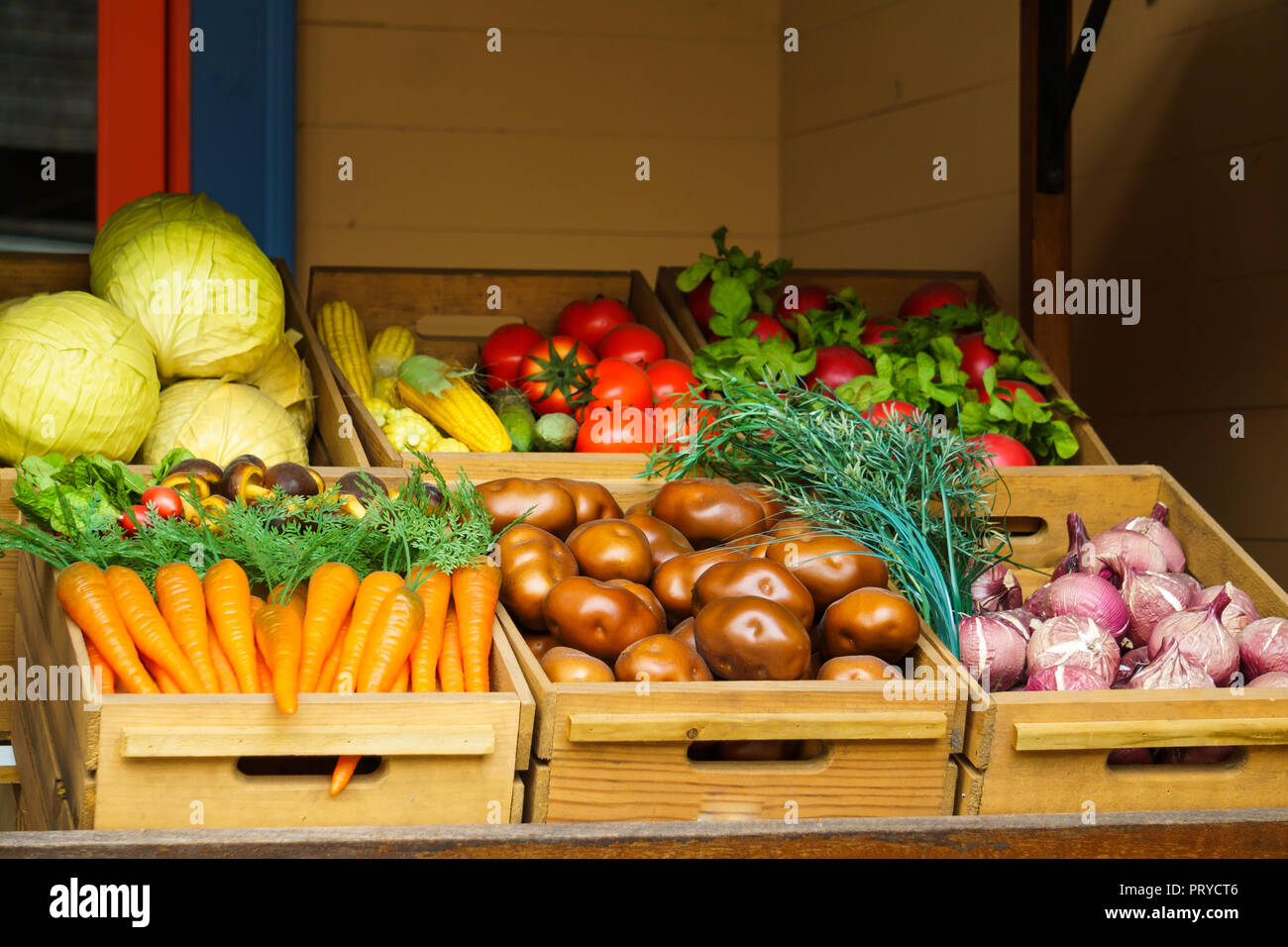 Differenti varietà di verdure fattoria di mercato. Foto Stock