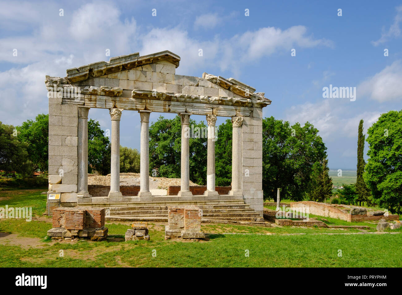 Albania, Fier County, antica città Apollonia, Portale di Bouleuterion Foto Stock