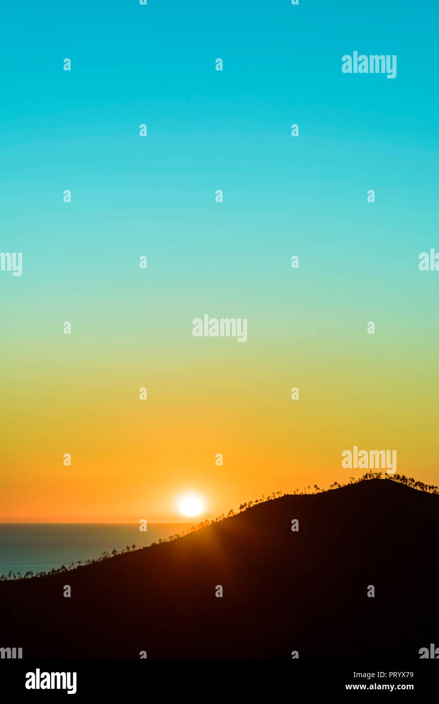 In Italia, la Liguria Cinque Terre, costa e Mar Ligure al tramonto Foto Stock