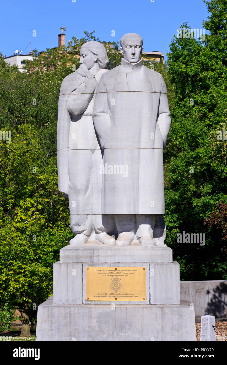 Il monumento delle armate (e) disarmati combattenti della resistenza contro la Germania nazista durante la Seconda Guerra Mondiale di Liegi, in Belgio Foto Stock