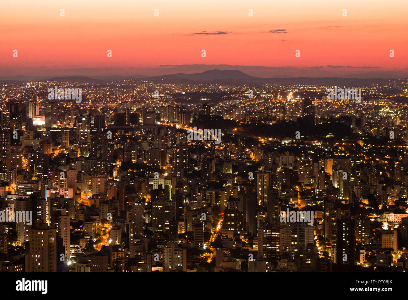 Belo Horizonte - MG, Brasile, paesaggio urbano di notte Foto Stock