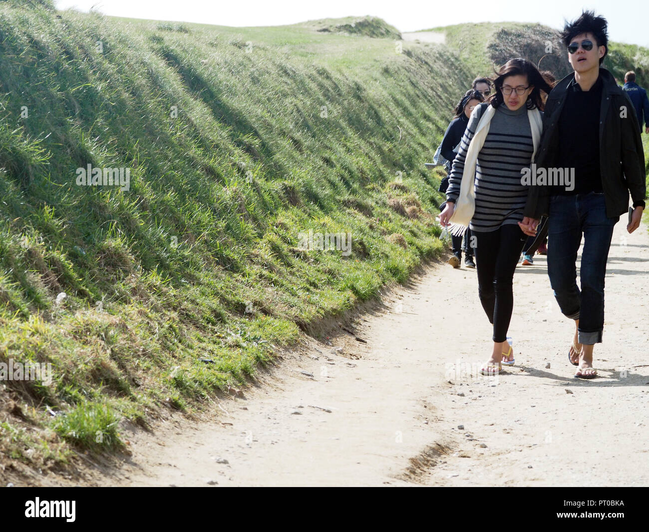 Asian tourist coppie in Cornwall Regno Unito Foto Stock