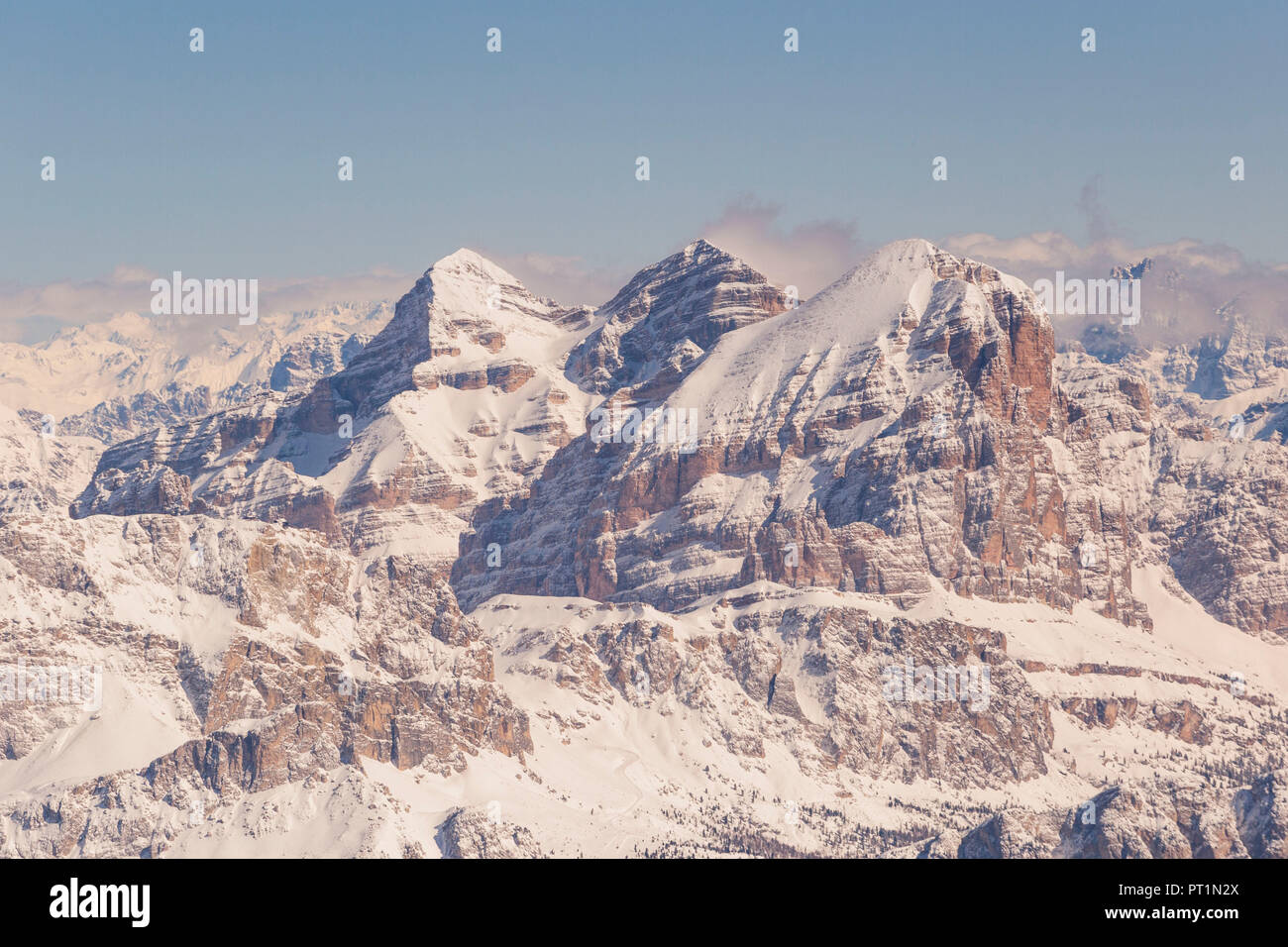 Tofane picchi dalla Marmolada, Passo Fedaia, Veneto, Italia Foto Stock