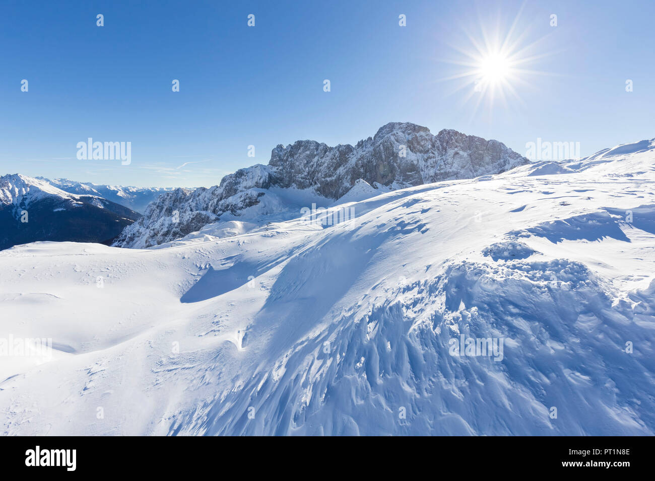 La parete nord della Presolana coperte di neve in inverno, Val di Scalve, distretto di Bergamo, Lombardia, Italia, Europa meridionale, Foto Stock