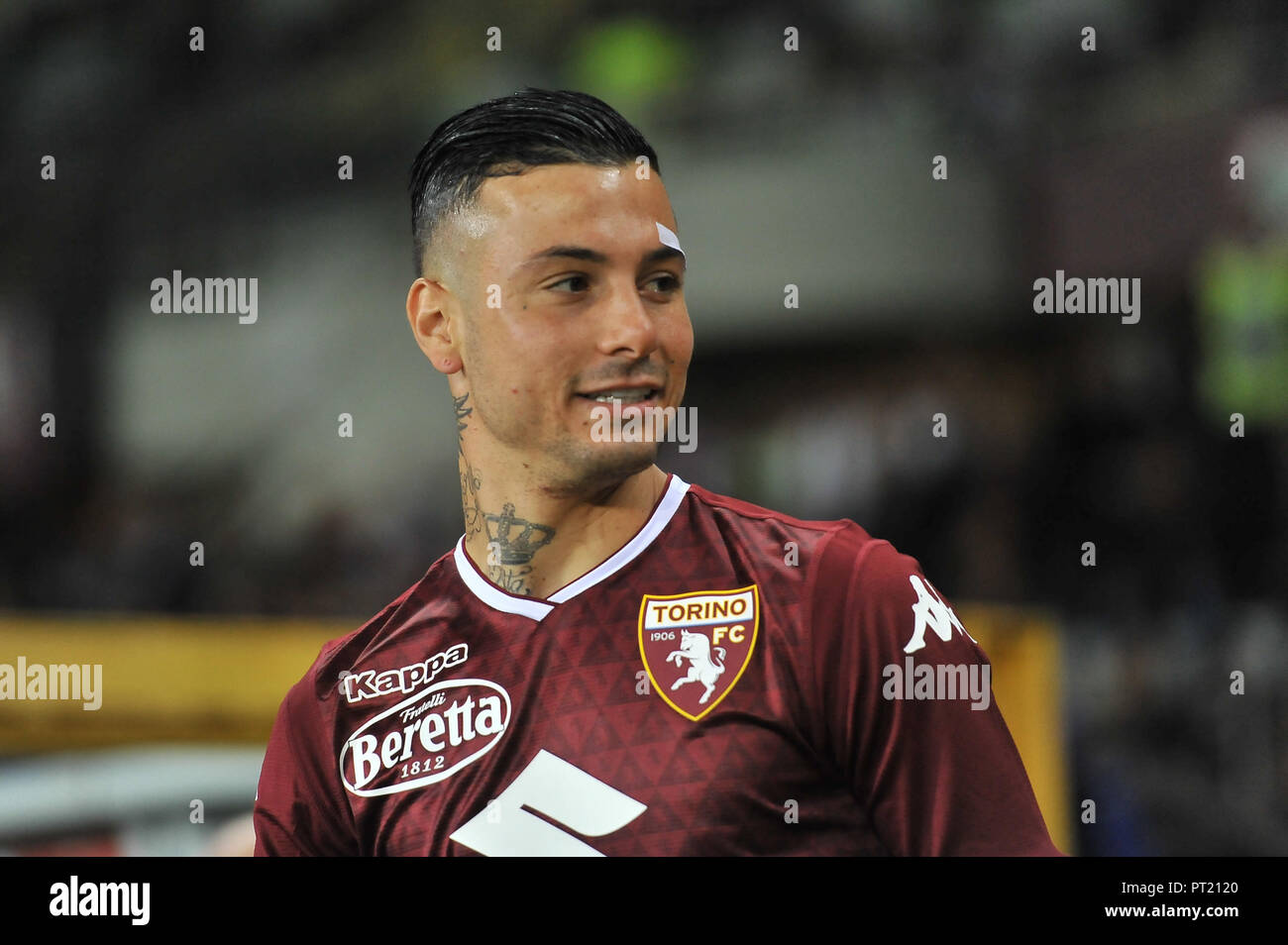 Torino, Italia. 05 ott 2018. Armando Izzo (Torino FC) durante la Serie A TIM partita di calcio tra Torino FC e SSC Frosinone calcio allo Stadio Grande Torino il 5 ottobre, 2018 a Torino, Italia. Credito: FABIO PETROSINO/Alamy Live News Foto Stock