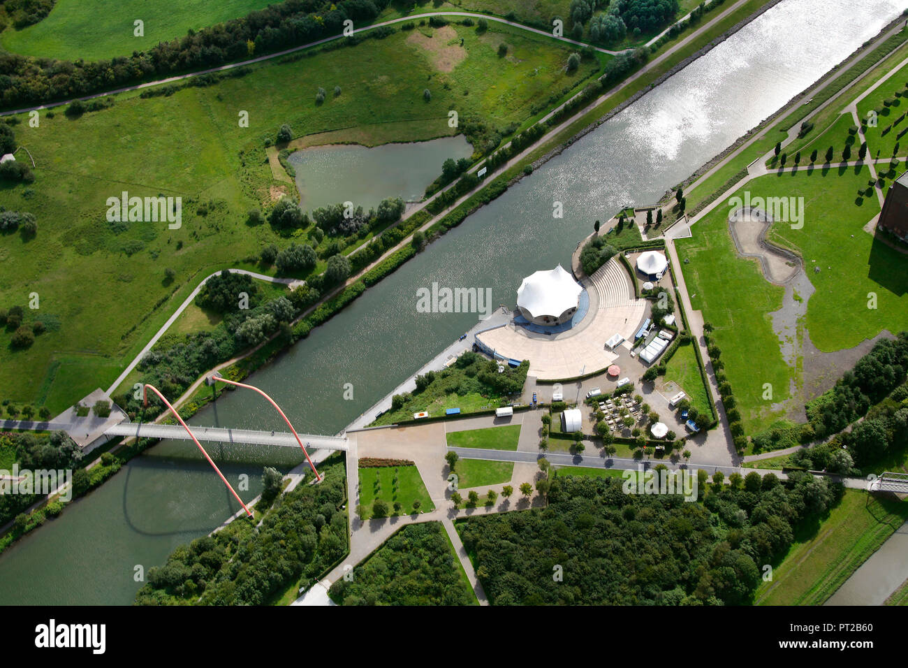 Vista aerea, Emscher, arte, N55 Ioni Ingvil Sørvin H. Aarbakke casa a piedi Emscher Isola Nordsternpark Gelsenkirchen, Gelsenkirchen, Emscherkunst.2010, opere d'arte all'Emscher, la zona della Ruhr, Renania settentrionale-Vestfalia, Germania, Europa Foto Stock