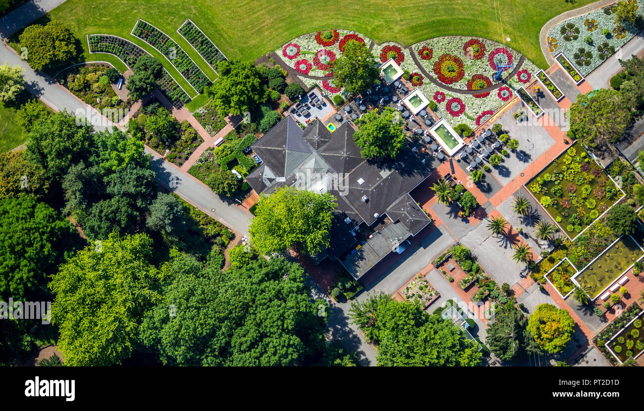 Westfalenpark con ristorante An den Wasserbecken e letti di fiori, aiuole, Dortmund, la zona della Ruhr, Nord Reno-Westfalia, Germania Foto Stock