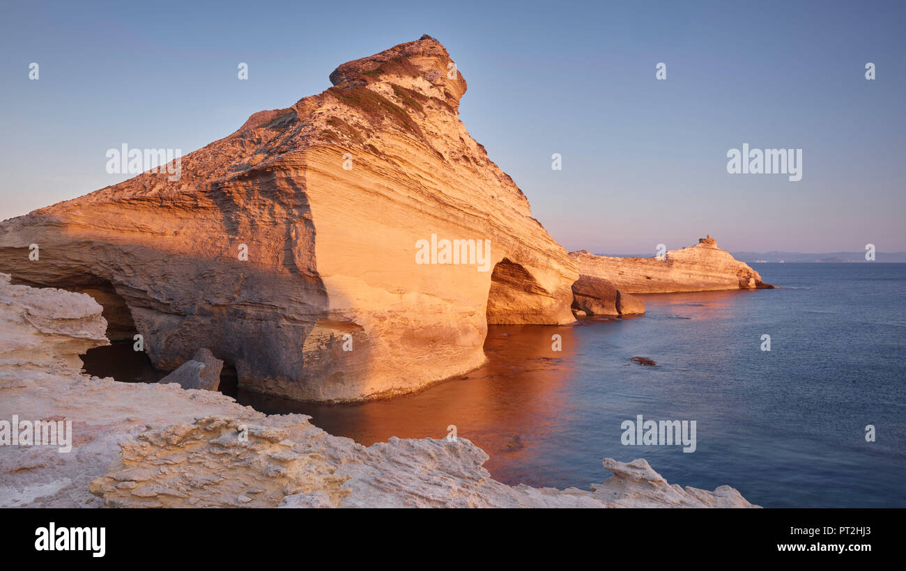 Formazione di arenaria a Capu Pertusato, Bonifacio, Corse du Sud, Corsica, Francia Foto Stock