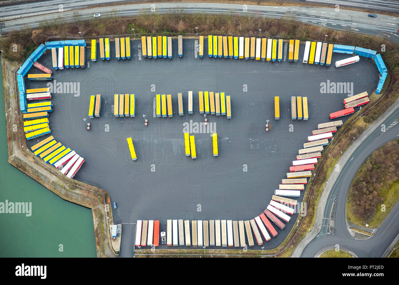 CTH Container Terminal Herne GmbH, Am Westhafen, Contenitore Park, camion rimorchio parcheggio, Herne, la zona della Ruhr, Nord Reno-Westfalia, Germania Foto Stock