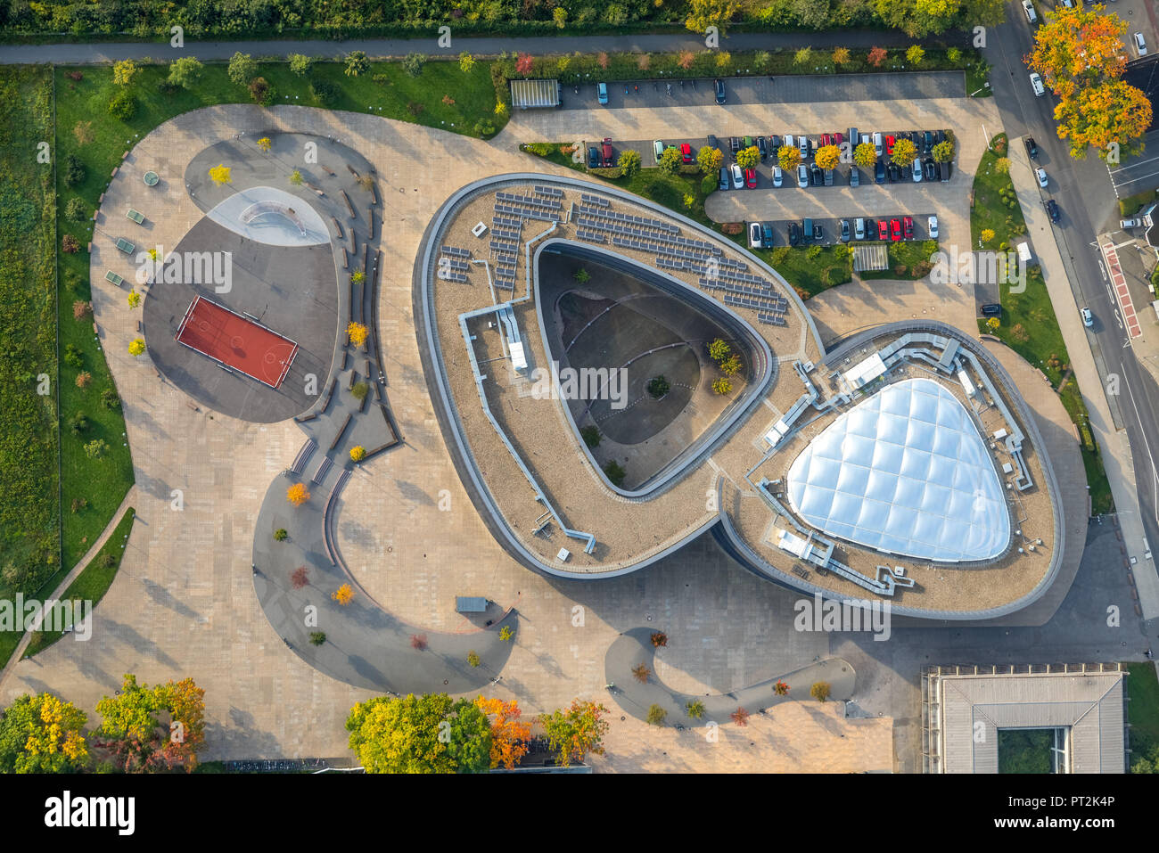 Nuova Palestra di Bochum, scuola, architettura moderna, doppio otto, Bochum, la zona della Ruhr, Nord Reno-Westfalia, Germania Foto Stock