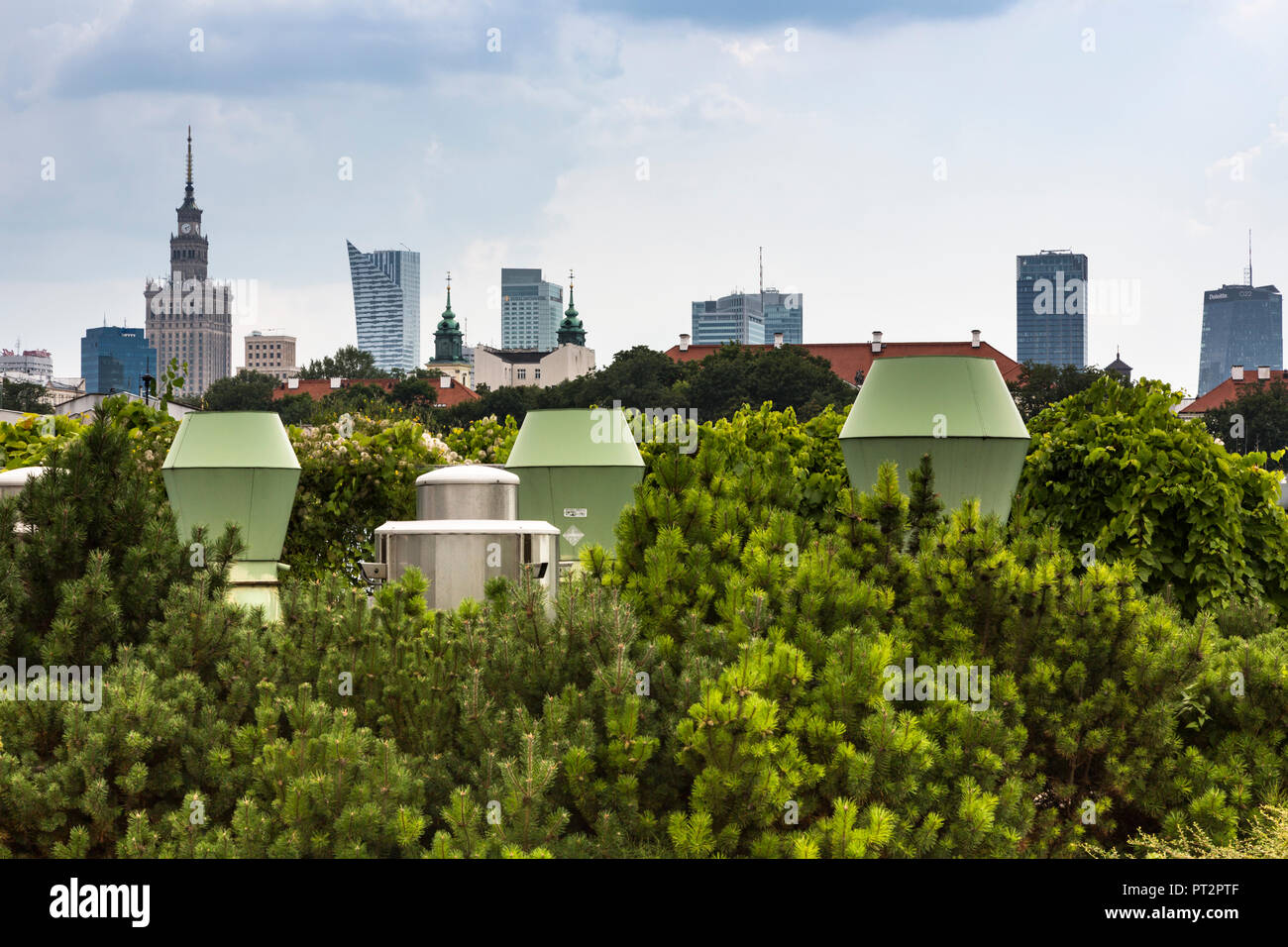 Polonia - Varsavia, vista dal giardino del tetto della Biblioteca universitaria Foto Stock