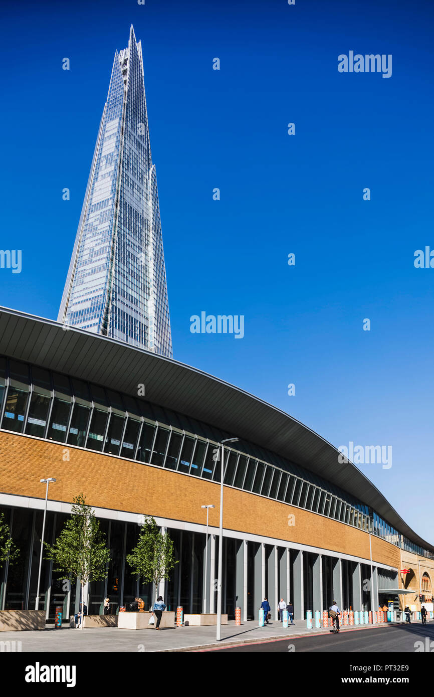 Inghilterra, Londra, Southwark, Londra London Bridge City, 4 More London Riverside edificio e Torre Faro Foto Stock