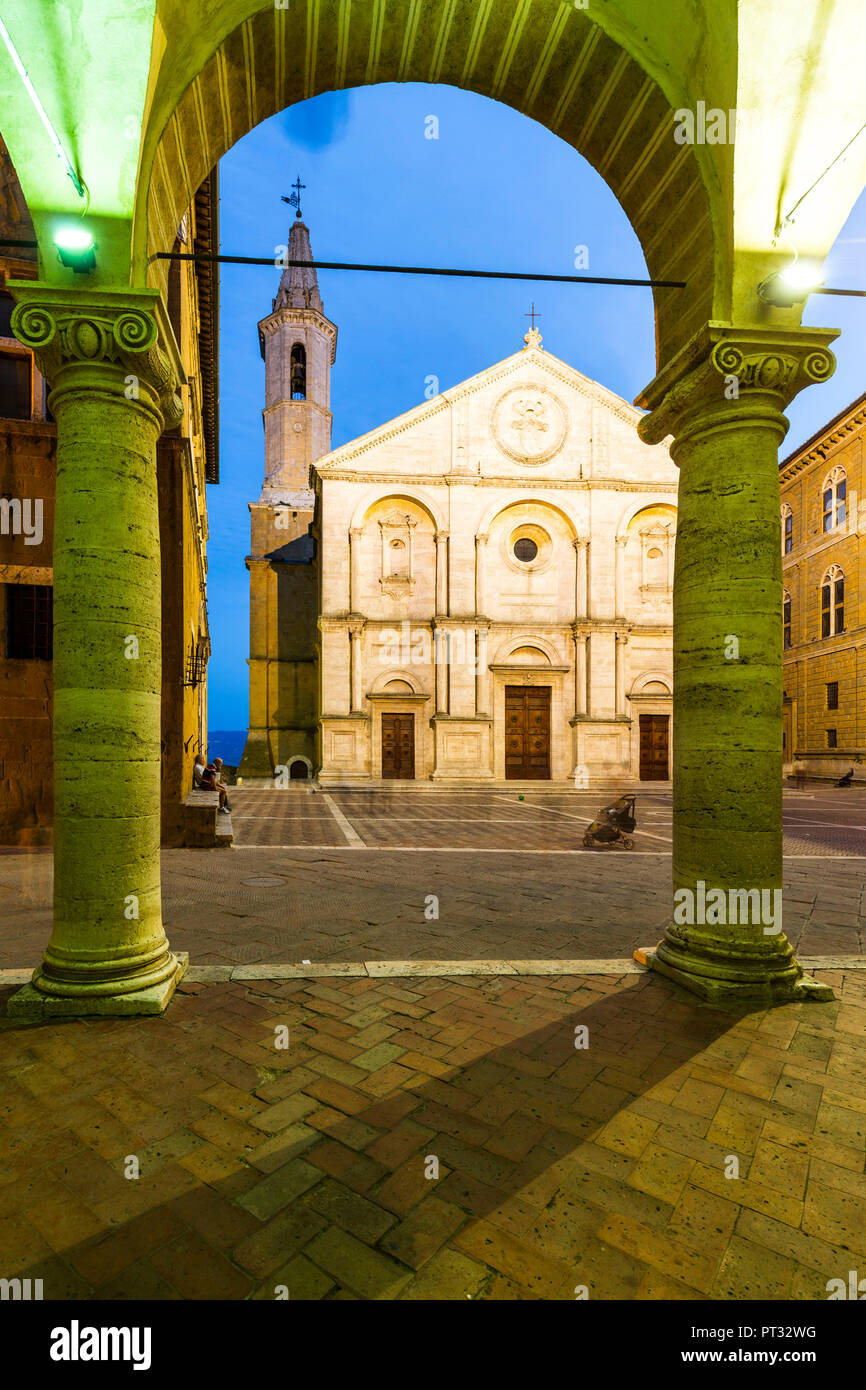 L'Europa, Italia, Toscana, Pienza - Duomo di Pienza Foto Stock