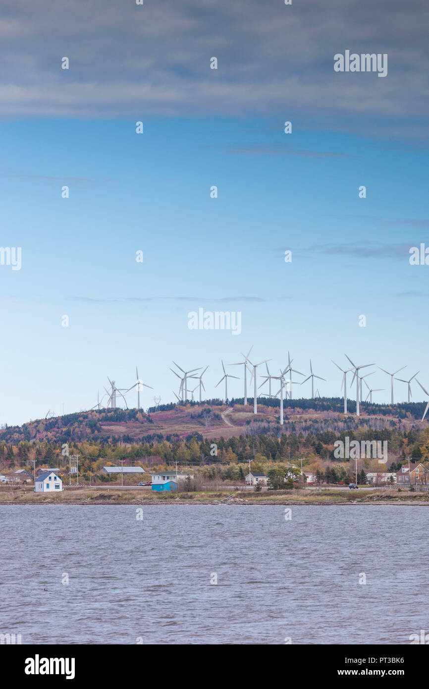 Canada Quebec, Gaspe Peninsula, Cap Chat, generatori di vento Foto Stock