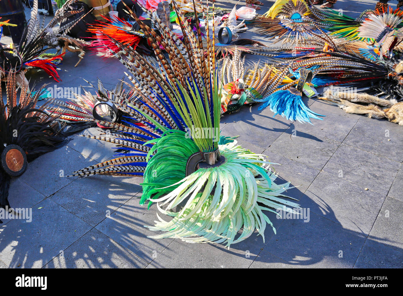 Indian festival e feste tribali su piazza Zocalo di Città del Messico Foto Stock