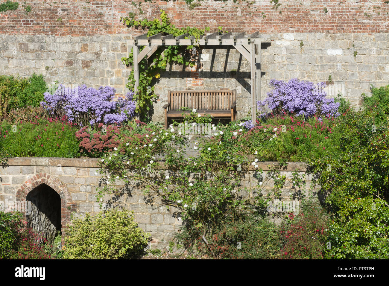 Farnham Castle e i giardini e una attrazione turistica nel Surrey, Regno Unito Foto Stock