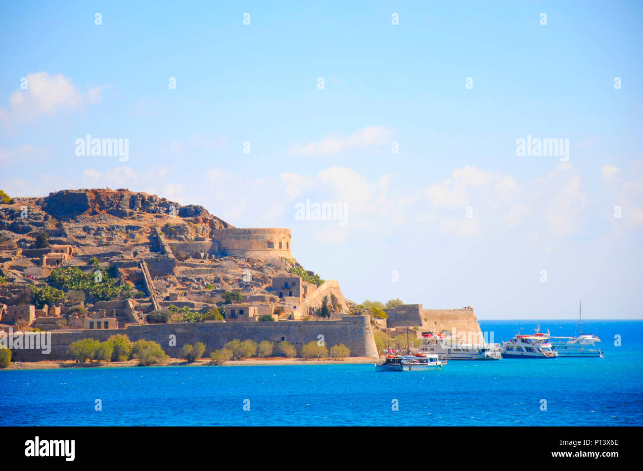 Vista sull'isola di Spinalonga a Creta in Grecia Foto Stock