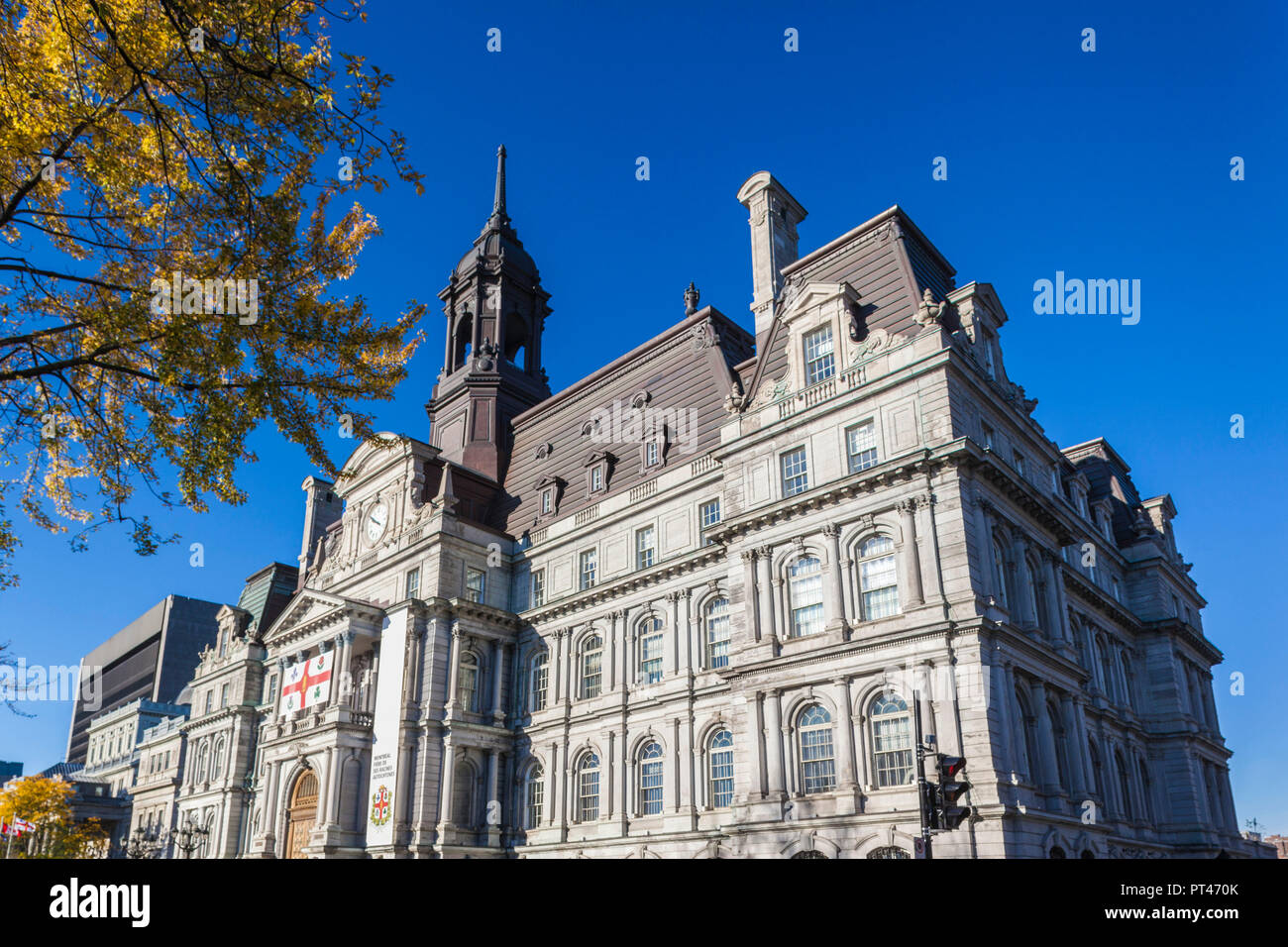 Canada Quebec, Montreal, il vecchio porto, Hotel de Ville, municipio, esterna Foto Stock
