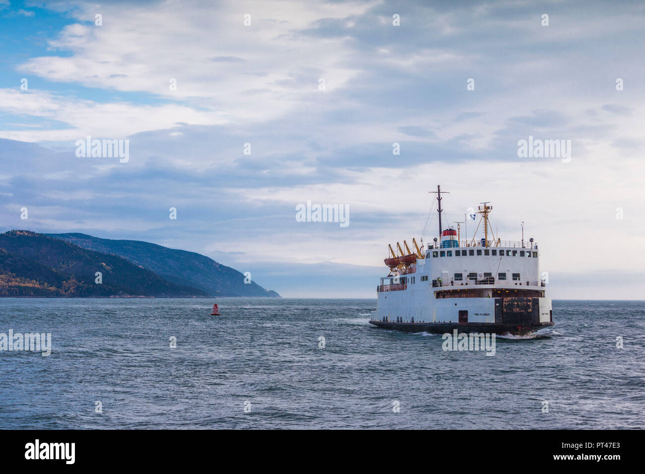 Canada, Québec , Capitale-Nationale, regione di Charlevoix, San Simeone, St-Simeon a riviere du Loup, sul fiume San Lorenzo ferry Foto Stock