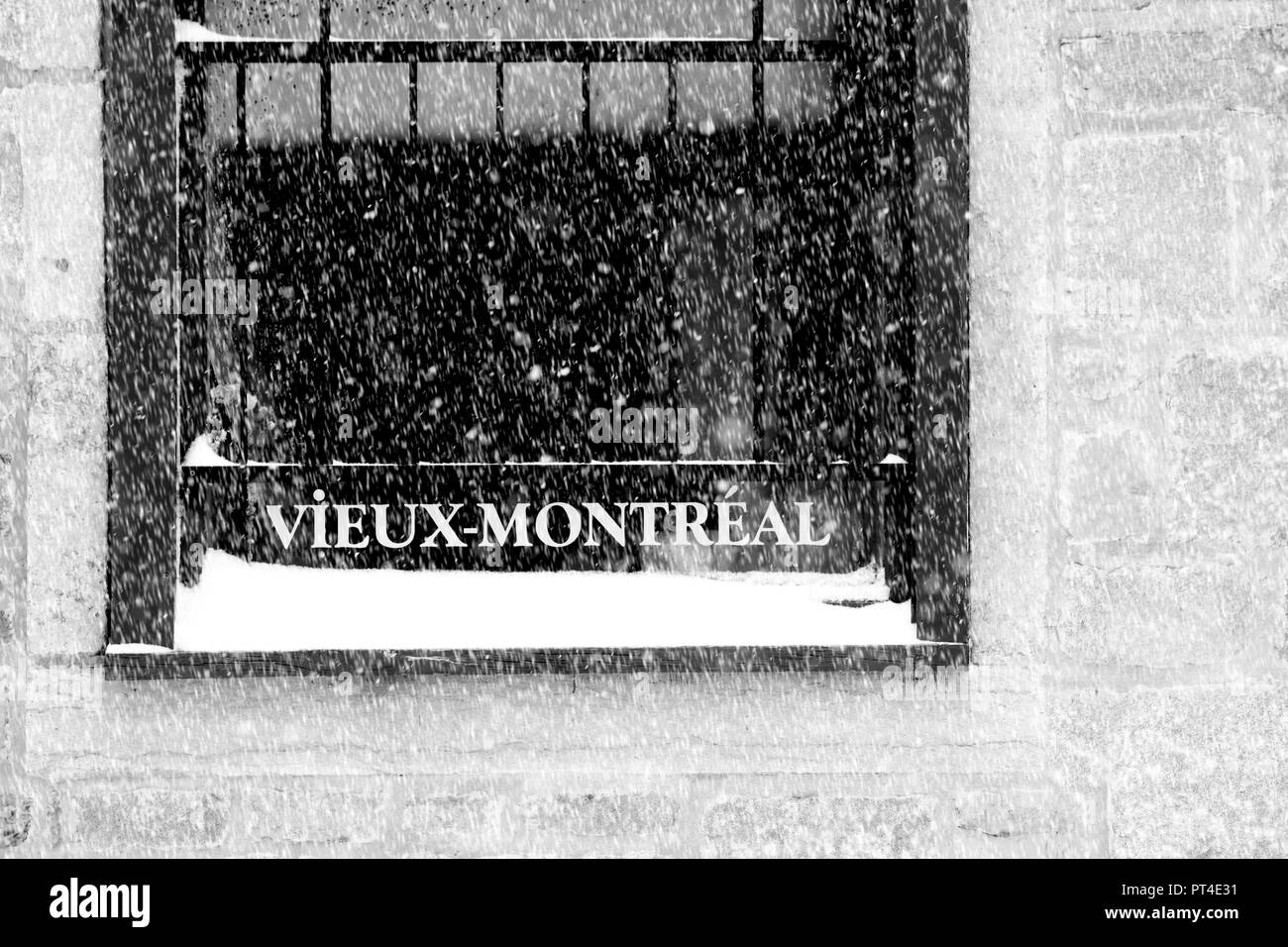 Montreal, Canada, 19 gennaio 2013.Vetrina in Old-Montreal durante una tempesta di neve.Credit:Mario Beauregard/Alamy Live News Foto Stock