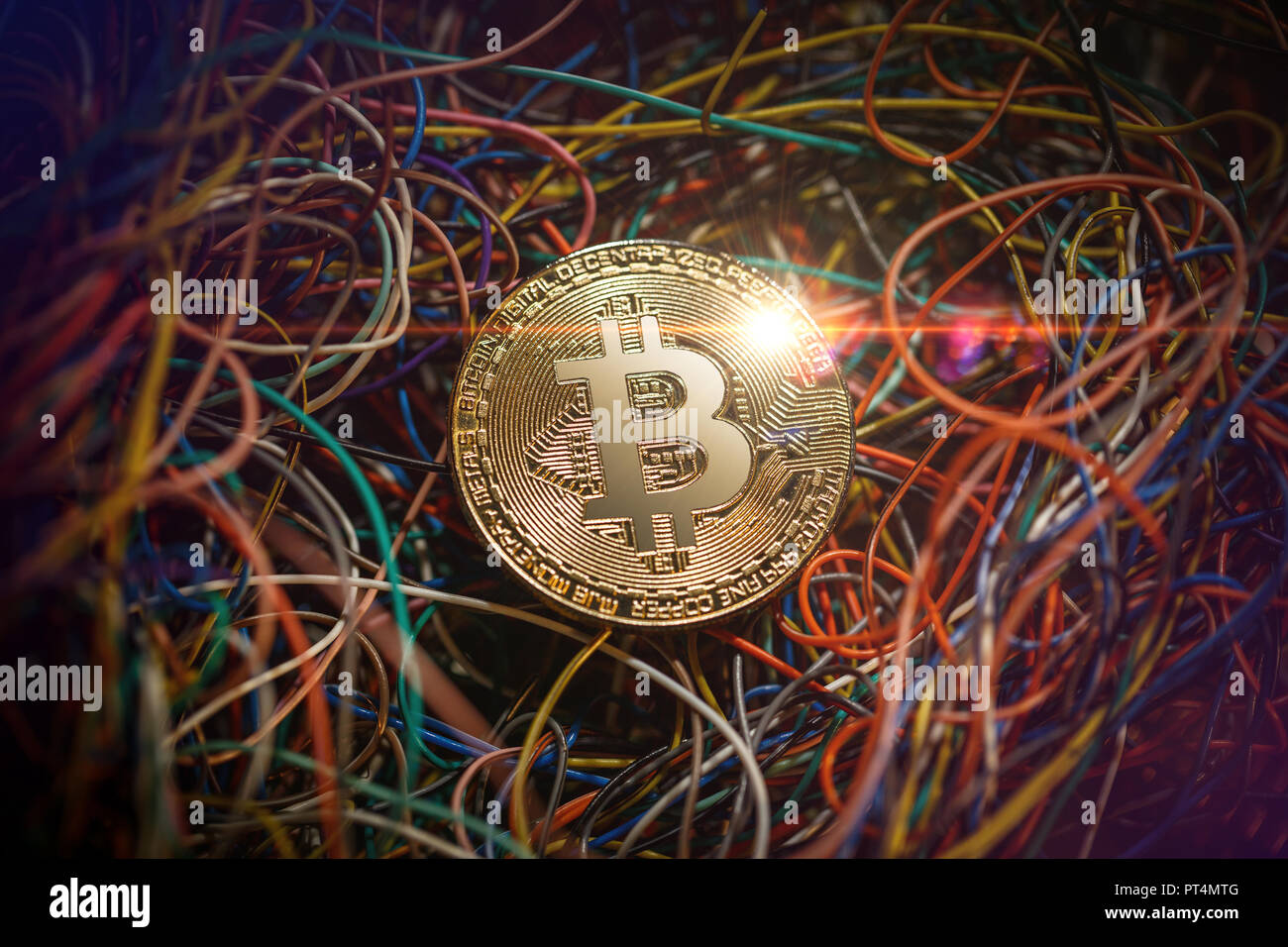 Golden Bitcoin. Il nuovo virtual concetto di denaro Foto Stock
