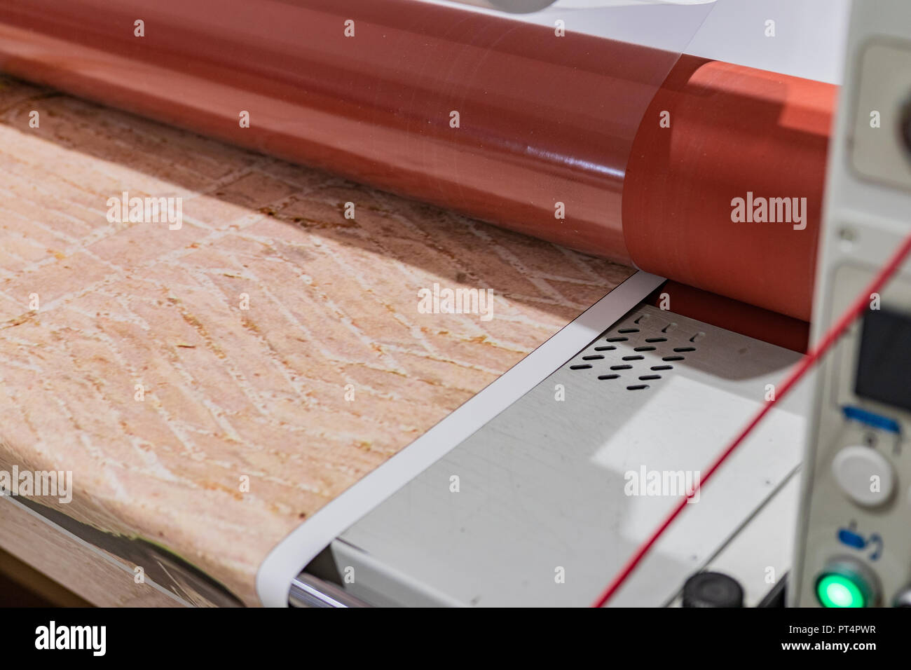 Roma, Italia, Settembre 30, 2018. Unione legislazioni fiscali influiscono sulla economia italiana e l'esportazione delle valutazioni. I giovani lavoratori lotta per contratti di oggi. Foto Stock