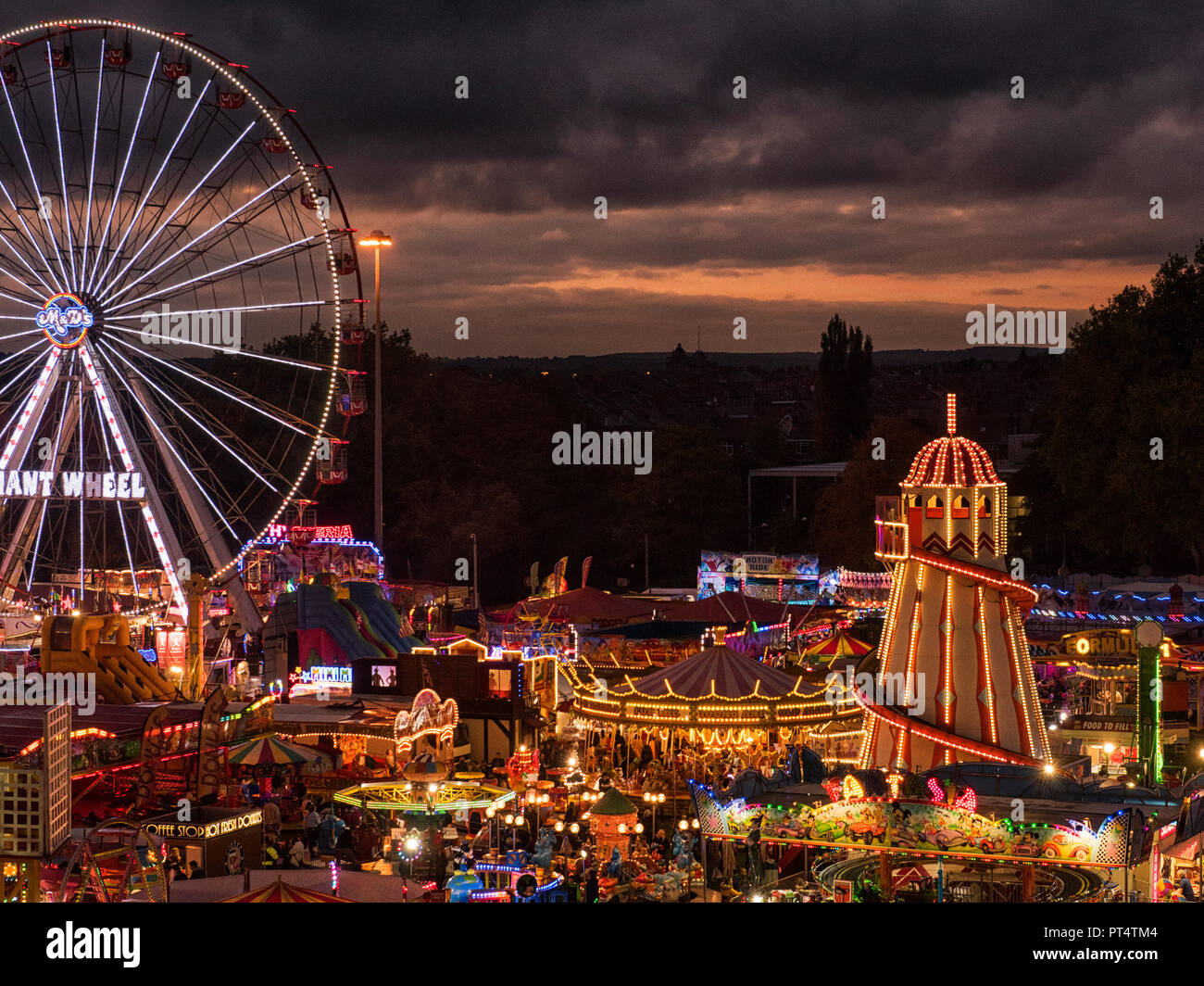 Tramonto all'annuale Fiera d'oca in NOTTINGHAM, NOTTINGHAMSHIRE REGNO UNITO Inghilterra Foto Stock