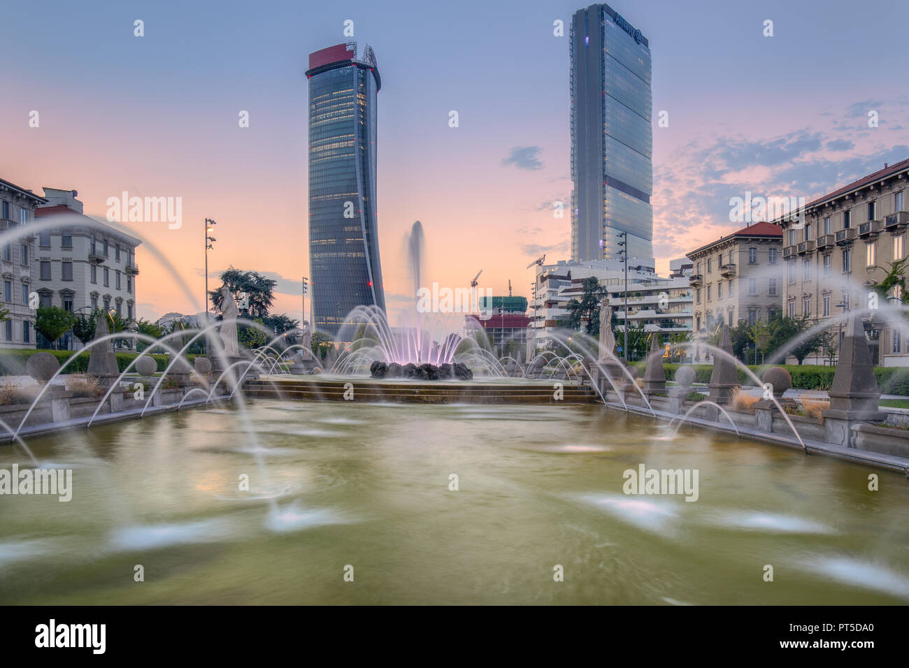 Generali o Torre Hadid torre, Giulio Cesare Square, Milano, Lombardia, Italia Foto Stock