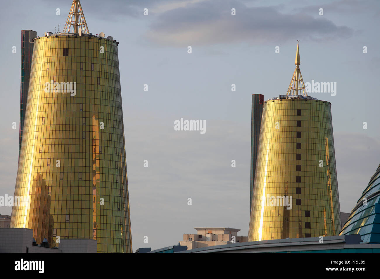 Il Kazakistan; ad Astana, ministeri, edifici governativi, Foto Stock