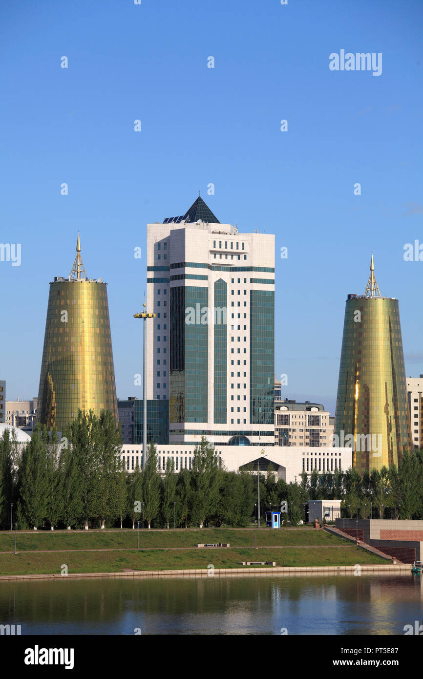 Il Kazakistan; ad Astana, ministeri, edifici governativi, Foto Stock