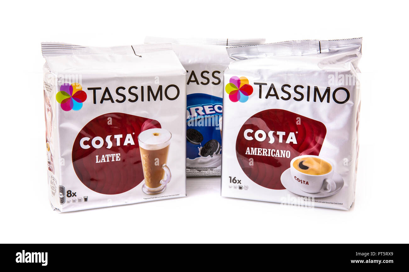 SWINDON, Regno Unito - 7 ottobre 2017: Tassimo cialde di caffè su sfondo bianco Foto Stock