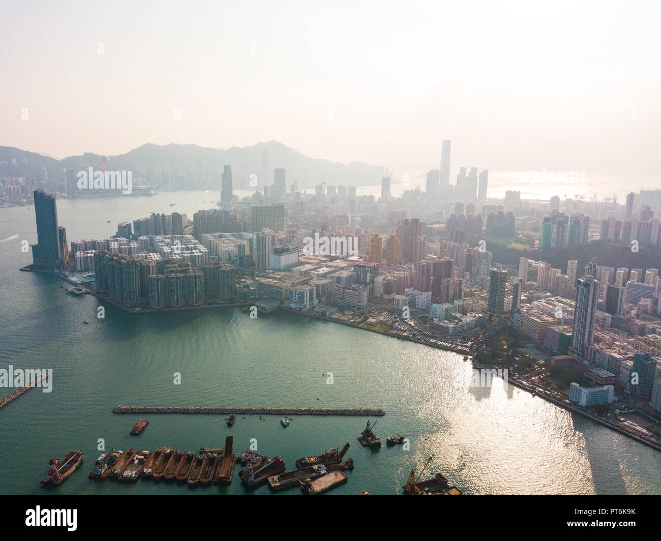 Vista aerea dell'Isola di Hong Kong e Kowloon Foto Stock
