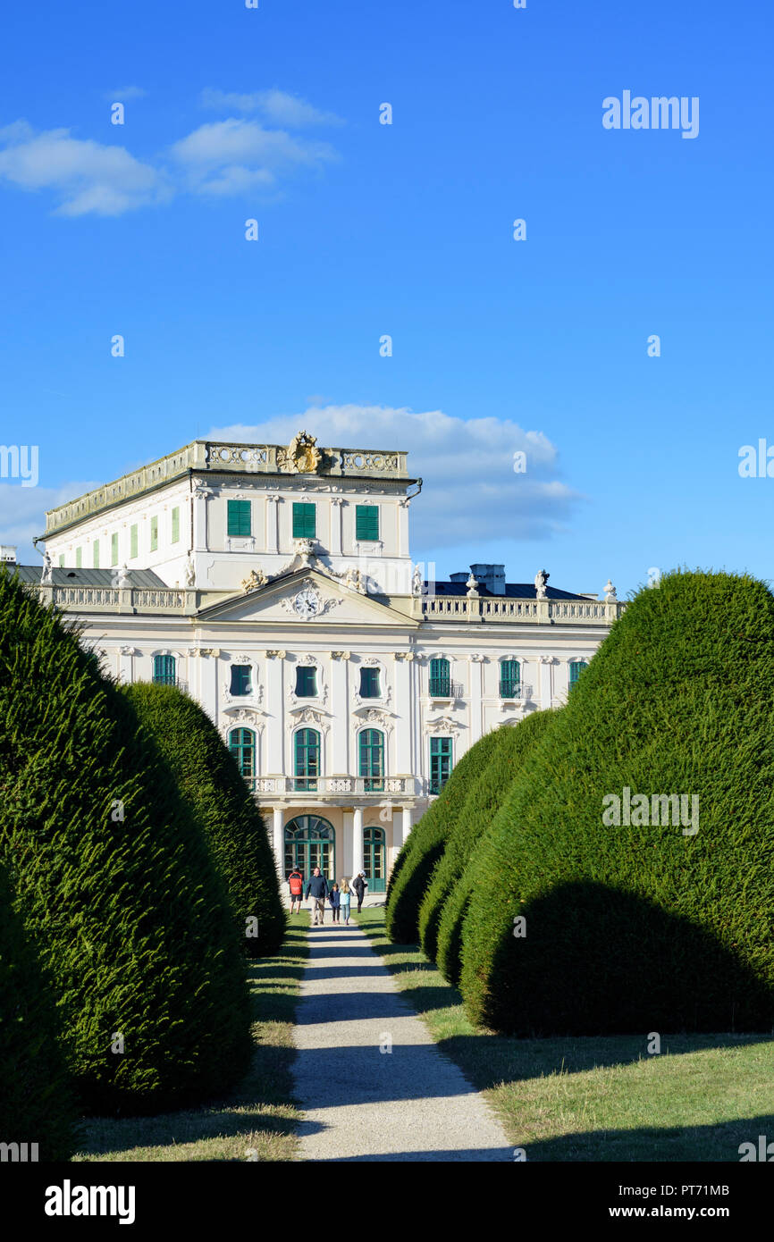 Fertöd: Schloss Esterhazy Esterhaza (palazzo), parkside, park di Neusiedler See (lago di Neusiedl), Győr-Moson-Sopron, Ungheria Foto Stock